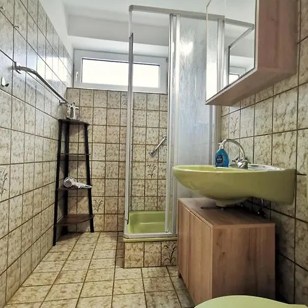 아파트 Seekiste *